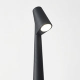 Slim Aluminum Stick Lamp – detail